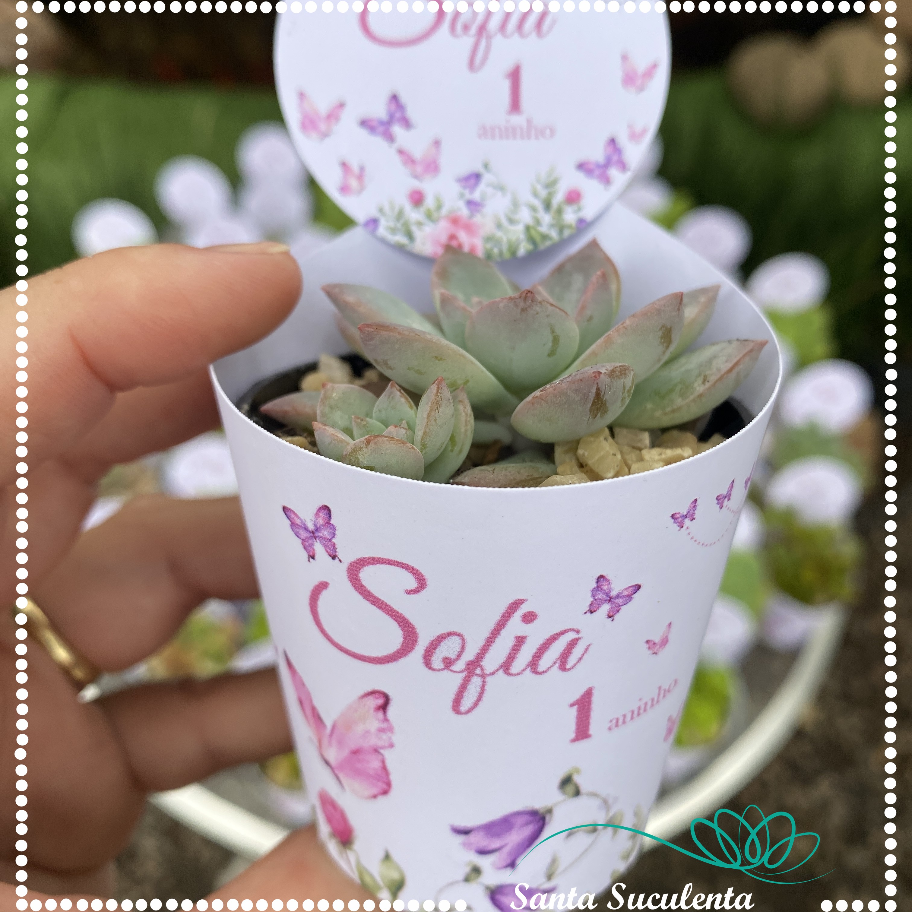 LEMBRANCINHA ROTULO BRANCO E ARTE COLORIDA